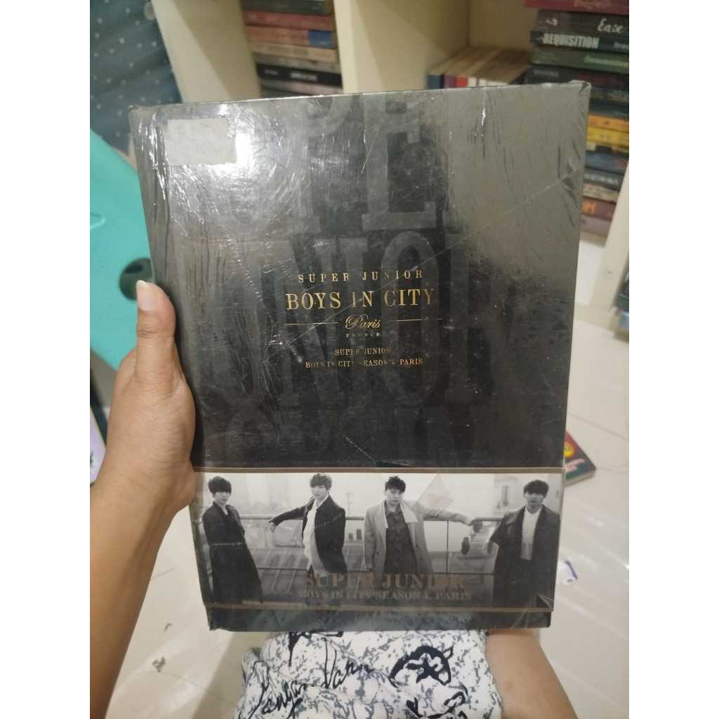 PHOTOBOOK SUPER JUNIOR BOYS IN CITY - PARIS