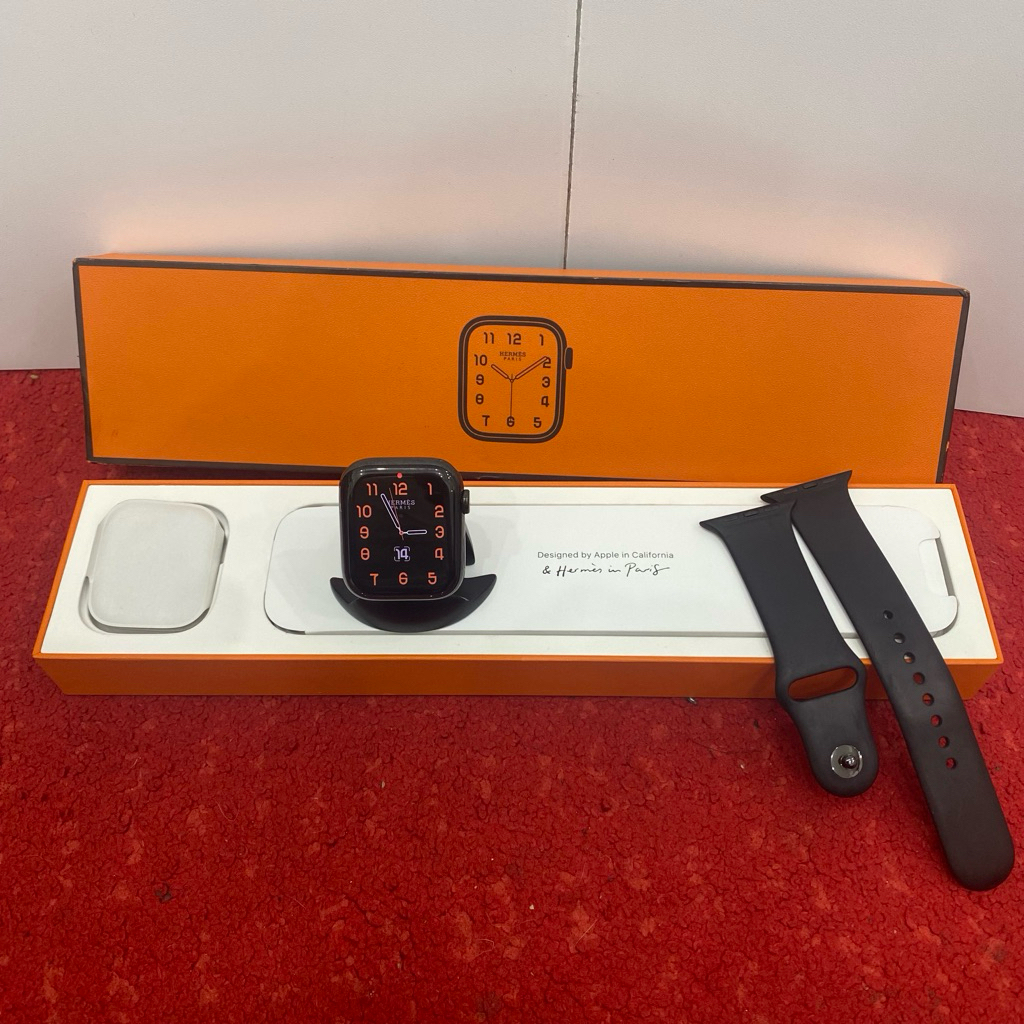 Apple watch Hermes Series 7 45mm Space Black