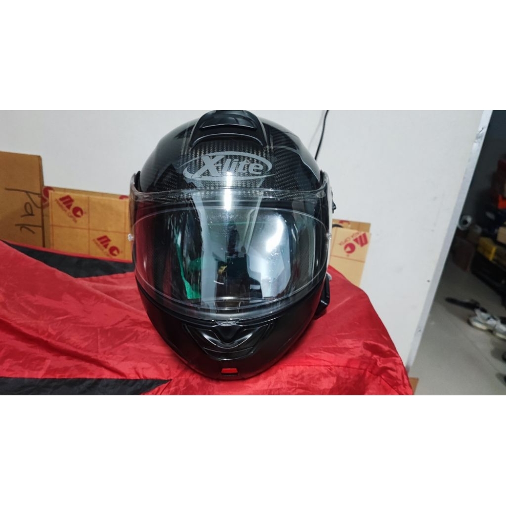Helm Xlite X-1003 Carbon ukuran L