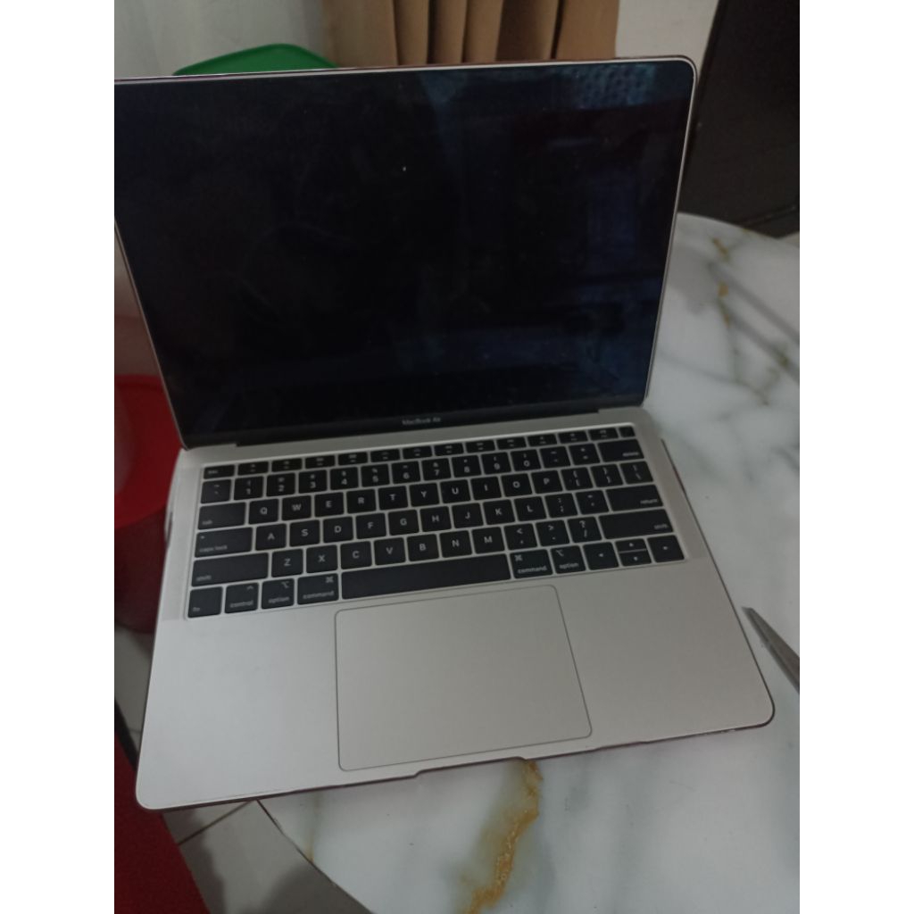 Macbook Air 2019 Minus mati