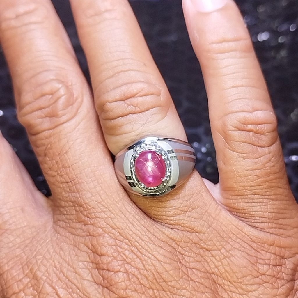 RUBY  STAR  AFRIKA,   KRISTAL,   RING MONEL