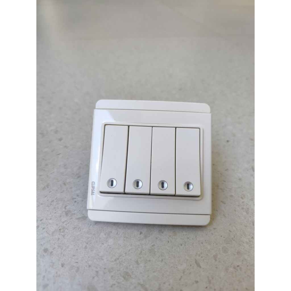 saklar clipsal