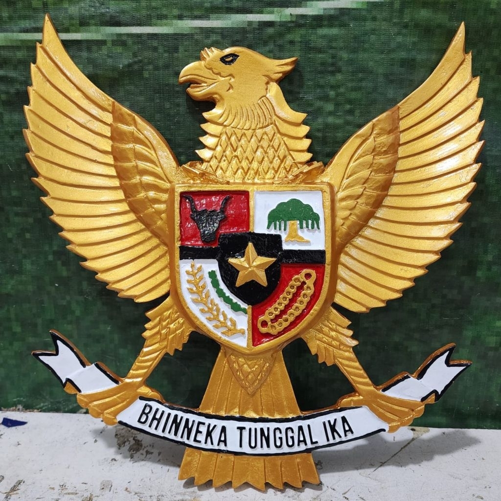 patung burung garuda pancasila ukuran 33cm | patung burung garuda pancasila bahan viber premium