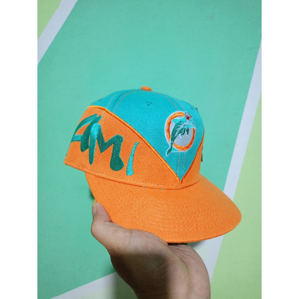 Topi Snapback V Cut Miami Dolphins