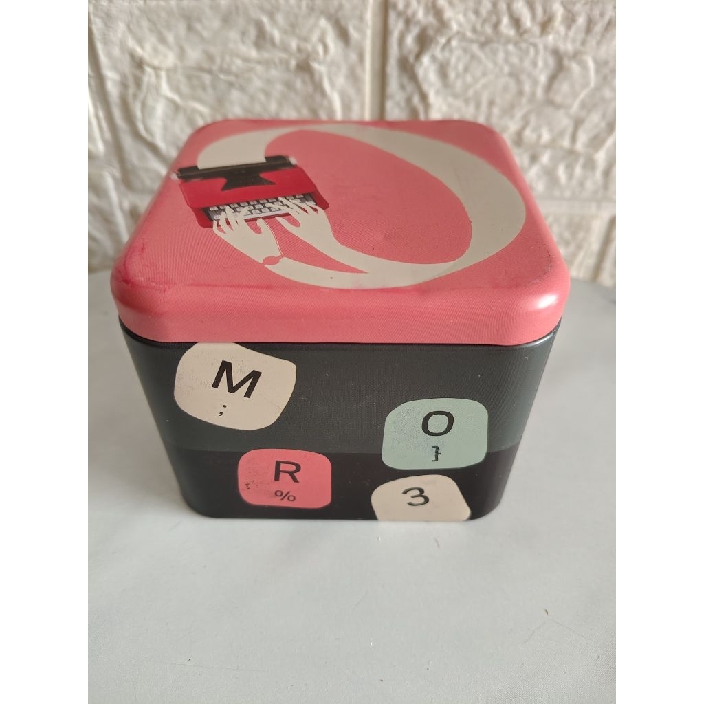 Box Kaleng Jam Tangan
