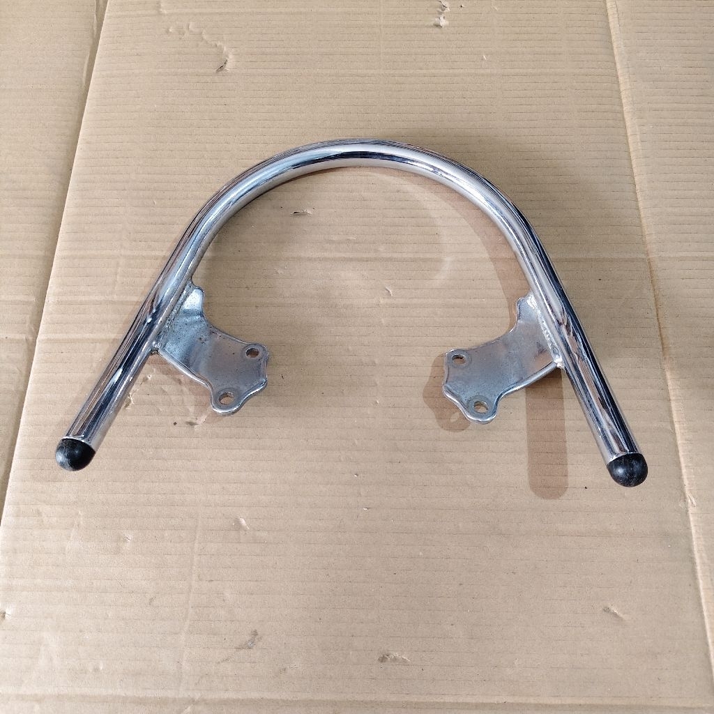 Behel Jok Belakang Honda Scoopy FI 2013-2016 Second Original