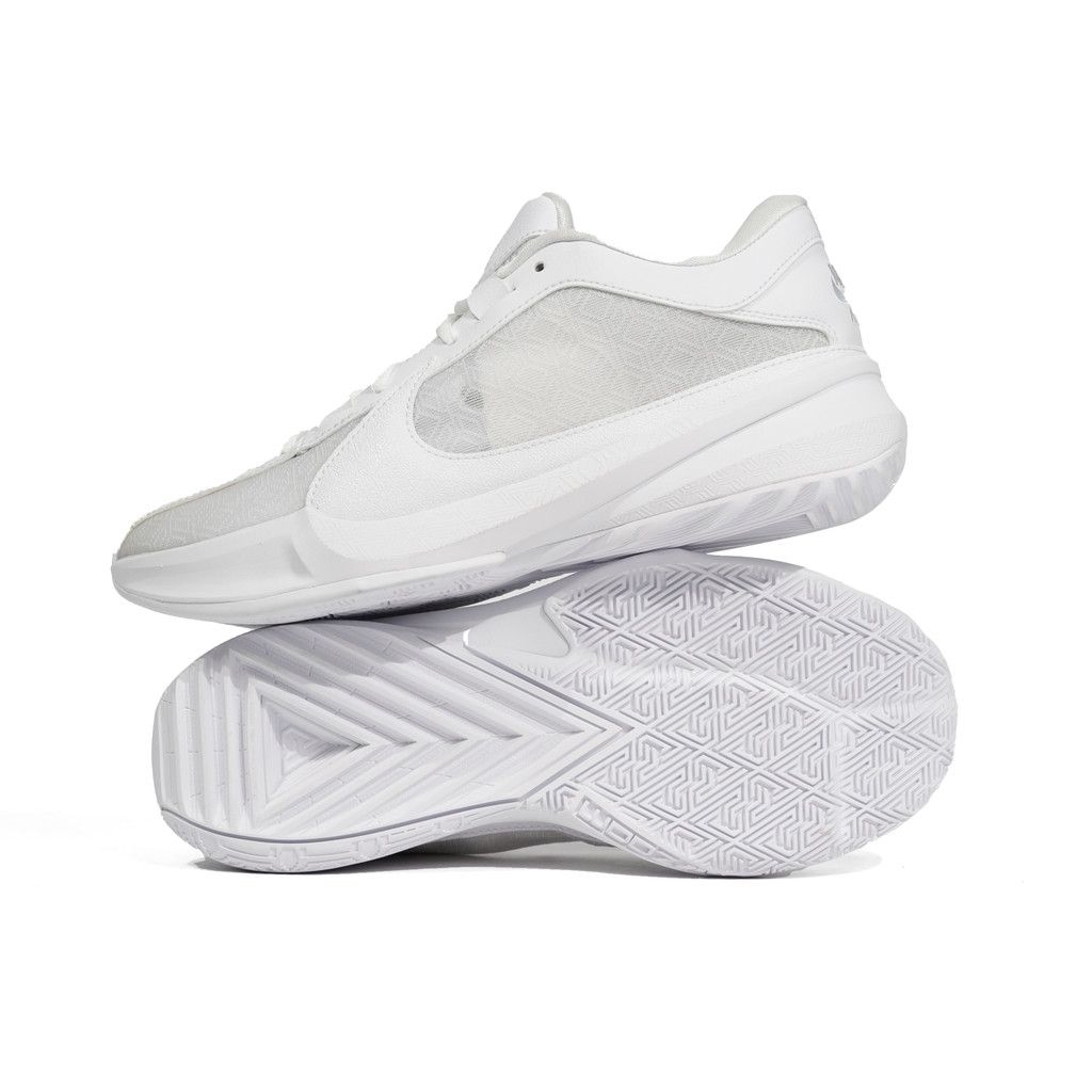 Sepatu Basket Murah Nike Zoom Freak 5 Triple White