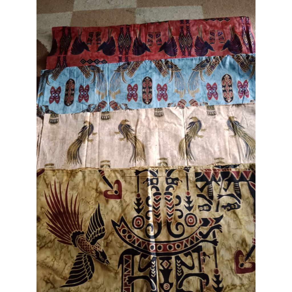 kain batik tulis papua original ada 4 warna dan motif semua ukuran 110cm × 2m