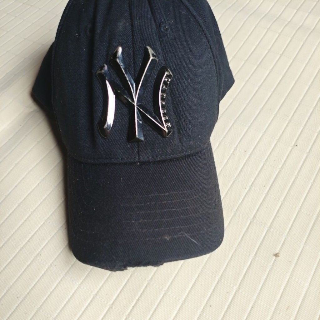 topi mlb logo besi murah