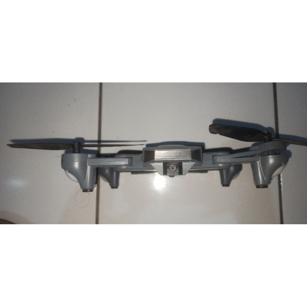 mainan pesawat dron junk