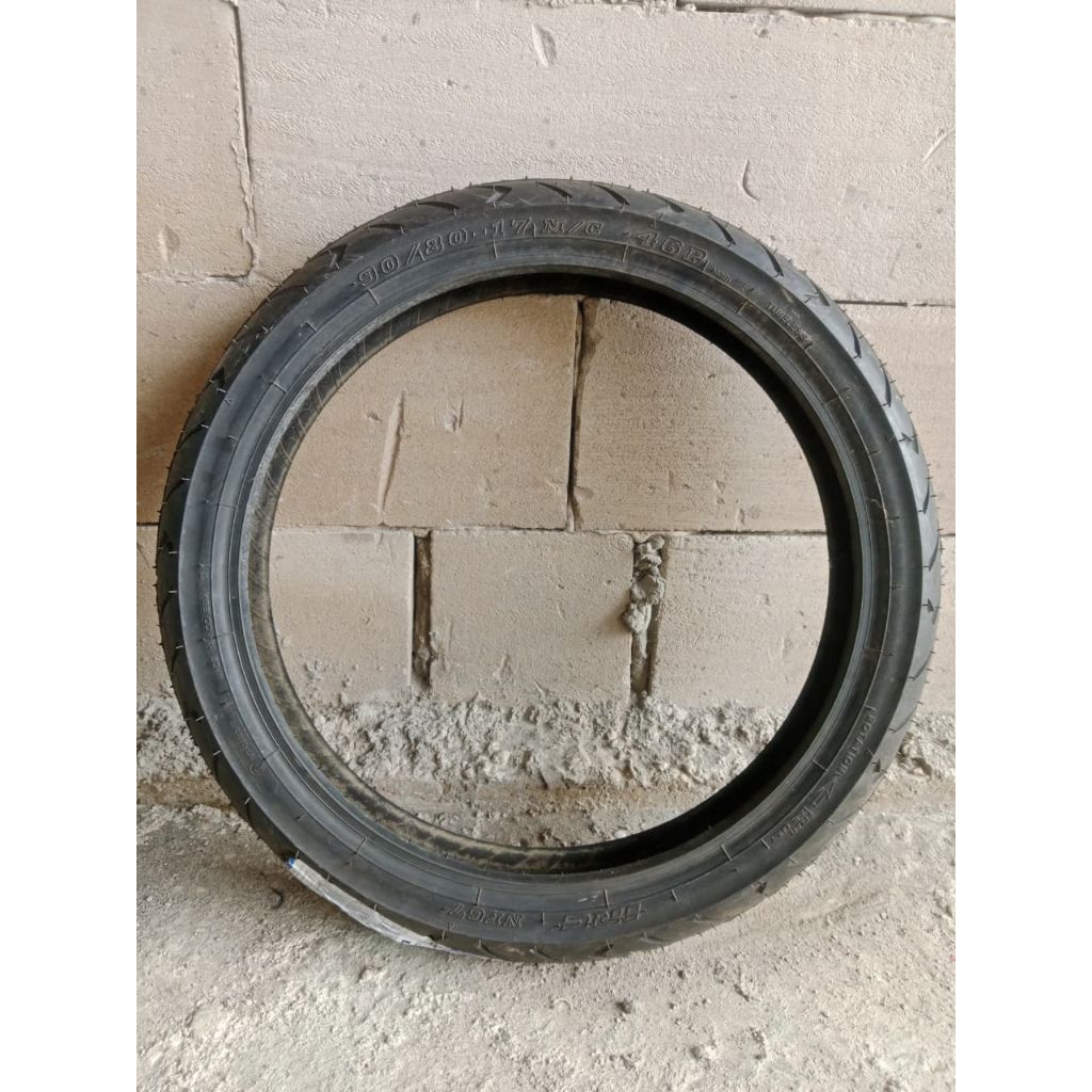 ban luar motor IRC 90/80-17