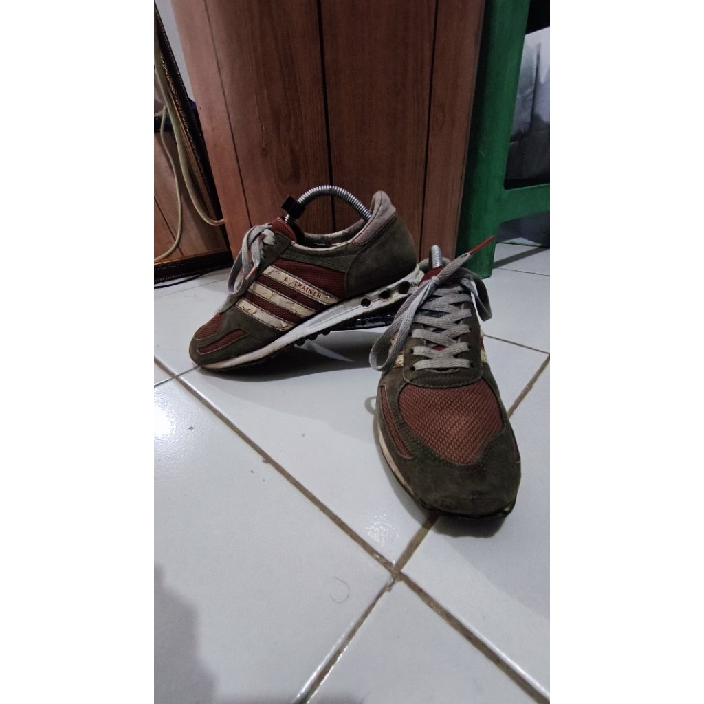 sepatu Adidas LA trainer original second