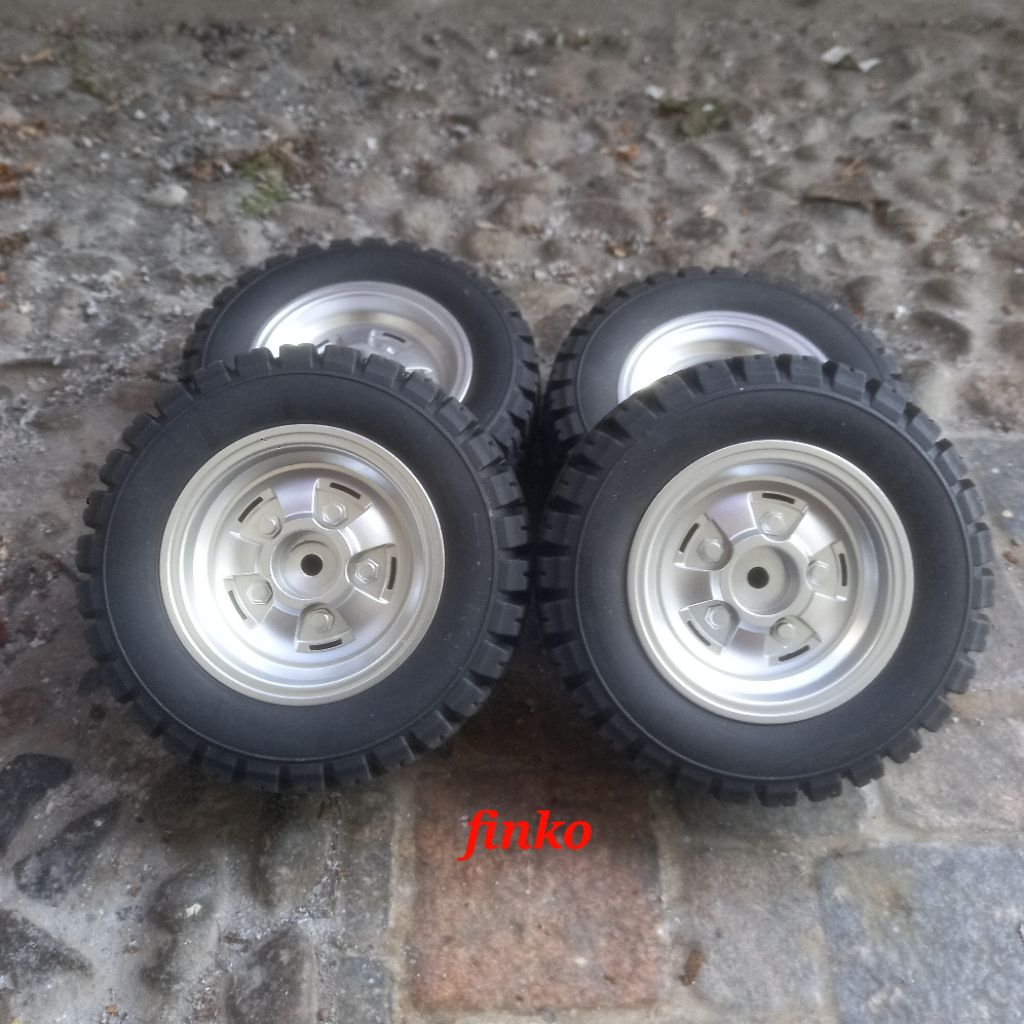 rc part, 4pcs velg plastik beadlock + ban adventure. ukuran dideskripsi.