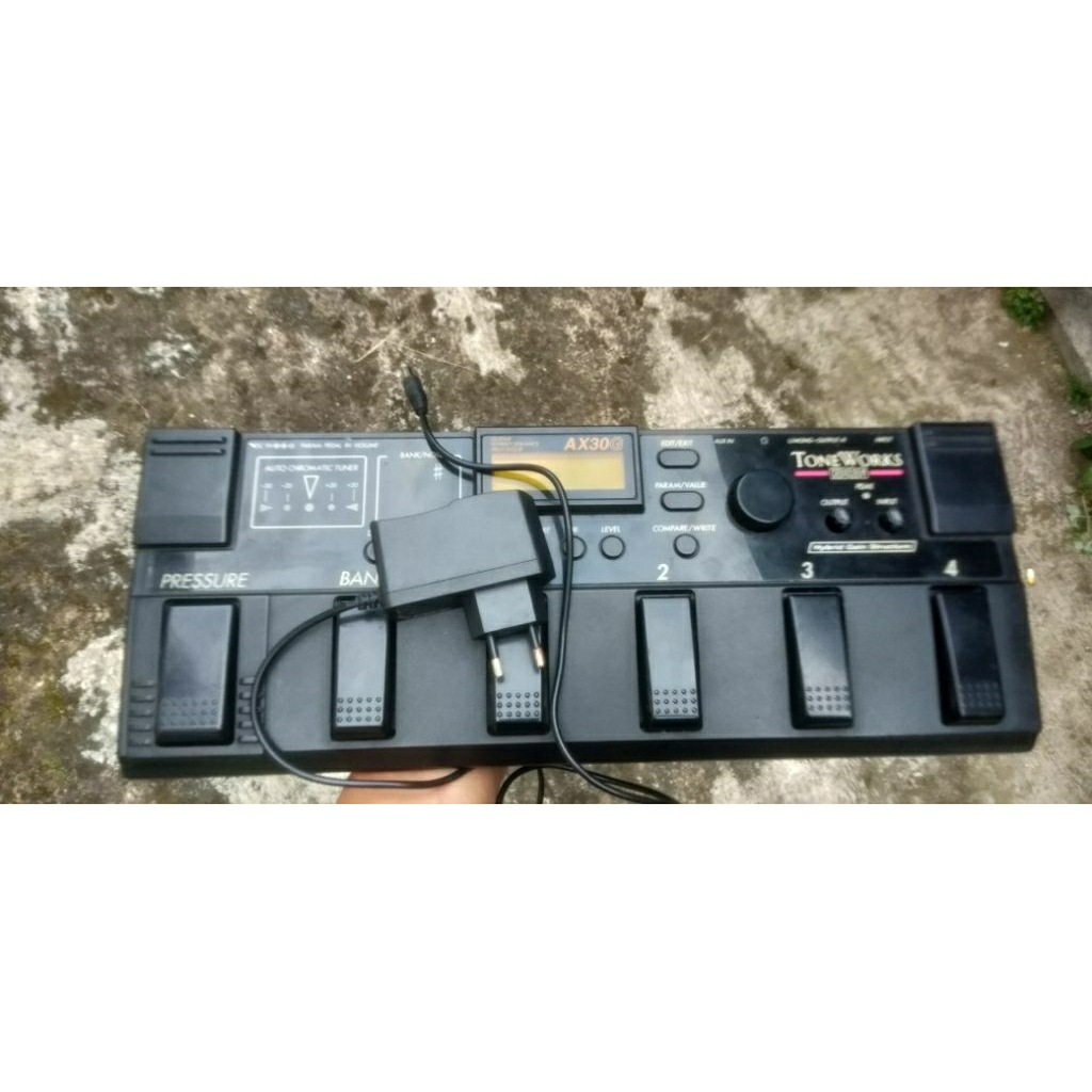 Efek Korg AX30G