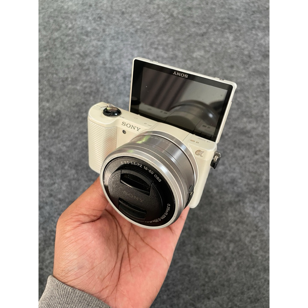 Sony a5000 mirrorless