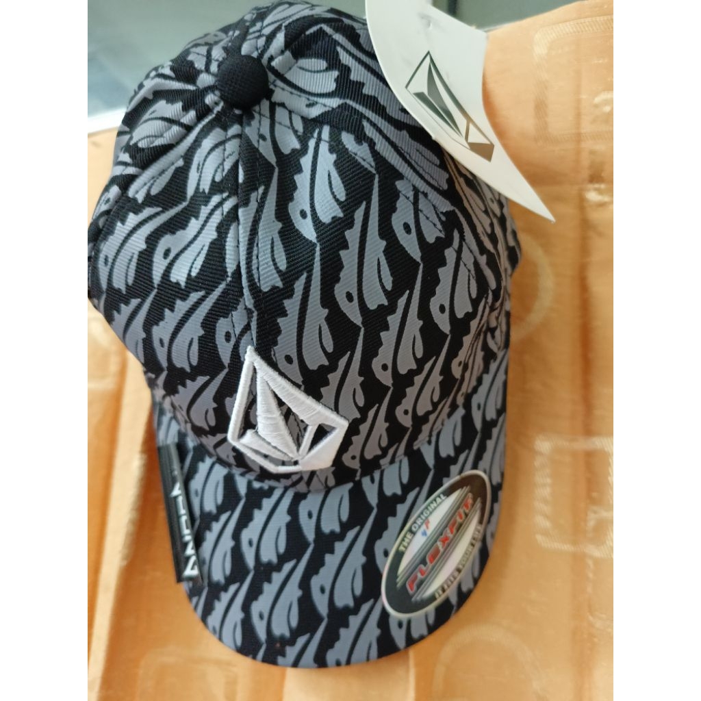 Topi Volcom