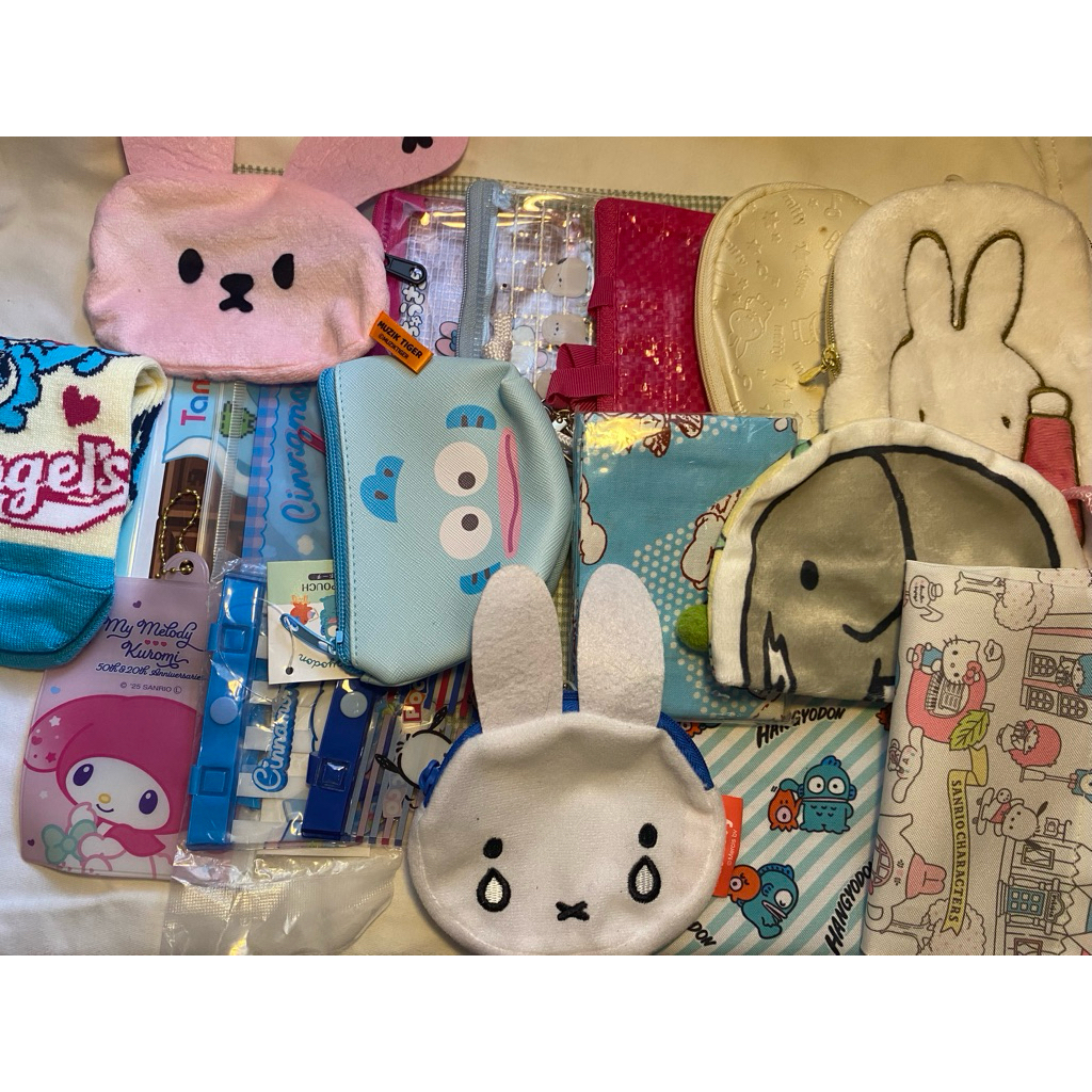 (BACA DESC) various aab pouch gacha kaos kaki socks angel blue trinkets sanrio cinnamoroll  mini han