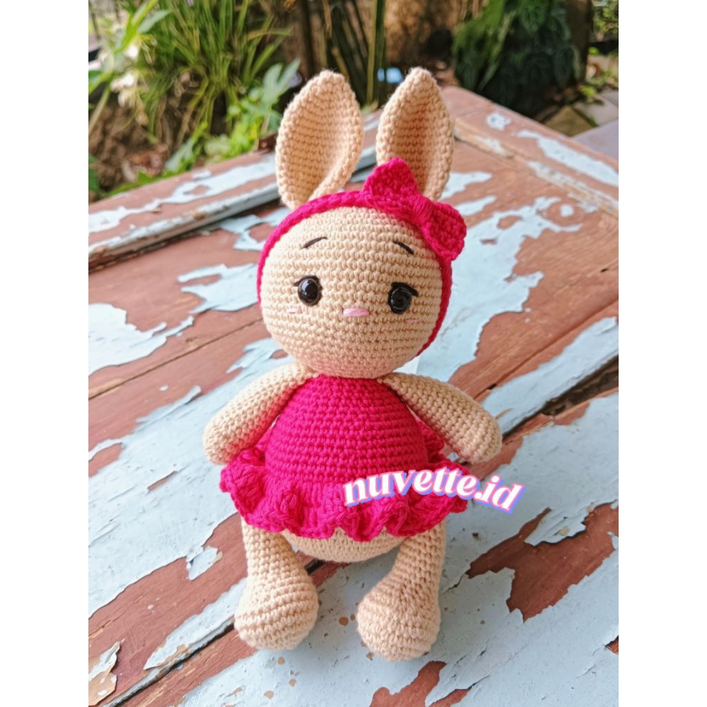 Boneka Rajut Kelinci Amigurumi Bunny Girl Handmade Katun Bali 22cm | Kado & Dekorasi Kamar