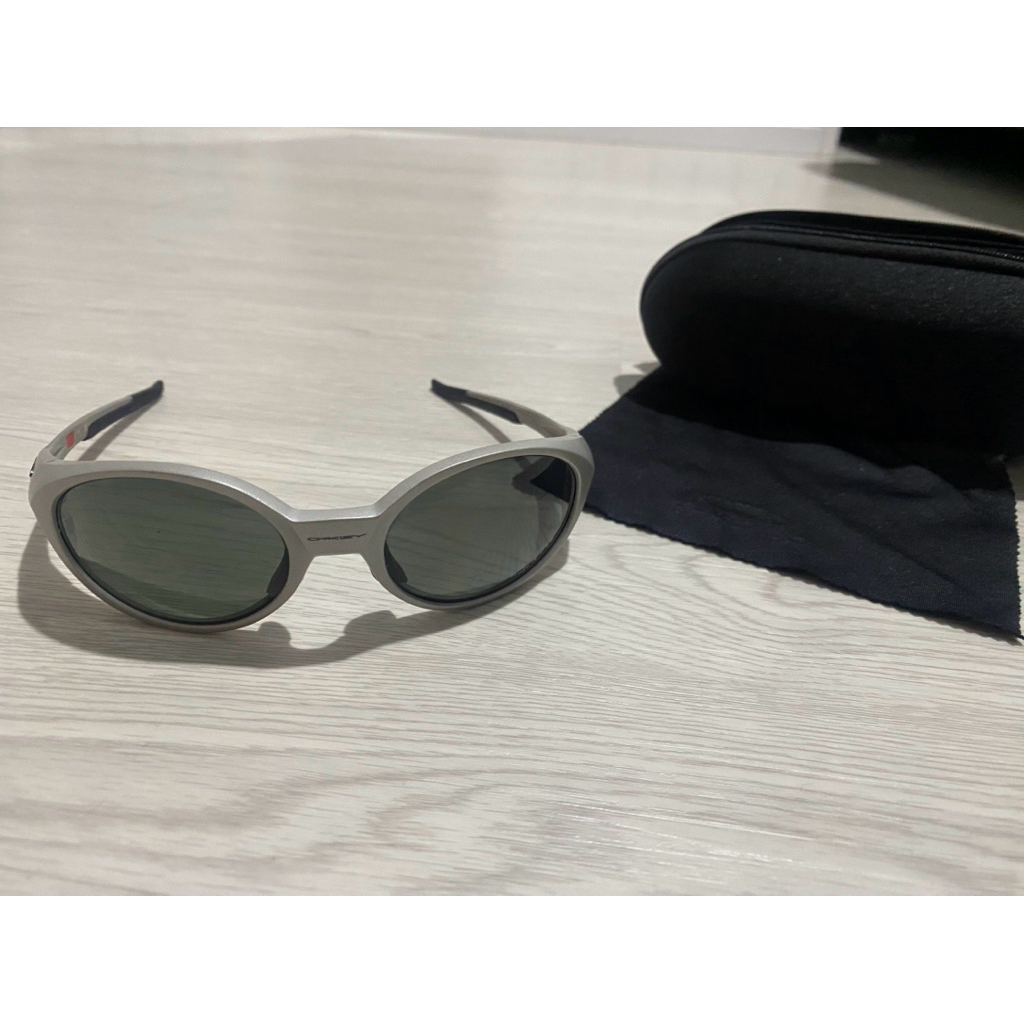 eye jacket oakley redux silver