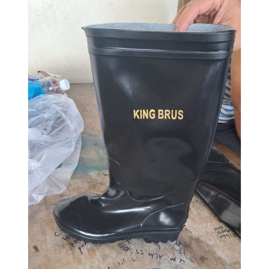 sepatu bot hitam king brus / sepatu safety kerja pria / sepatu boot proyek / sepatu bot karet