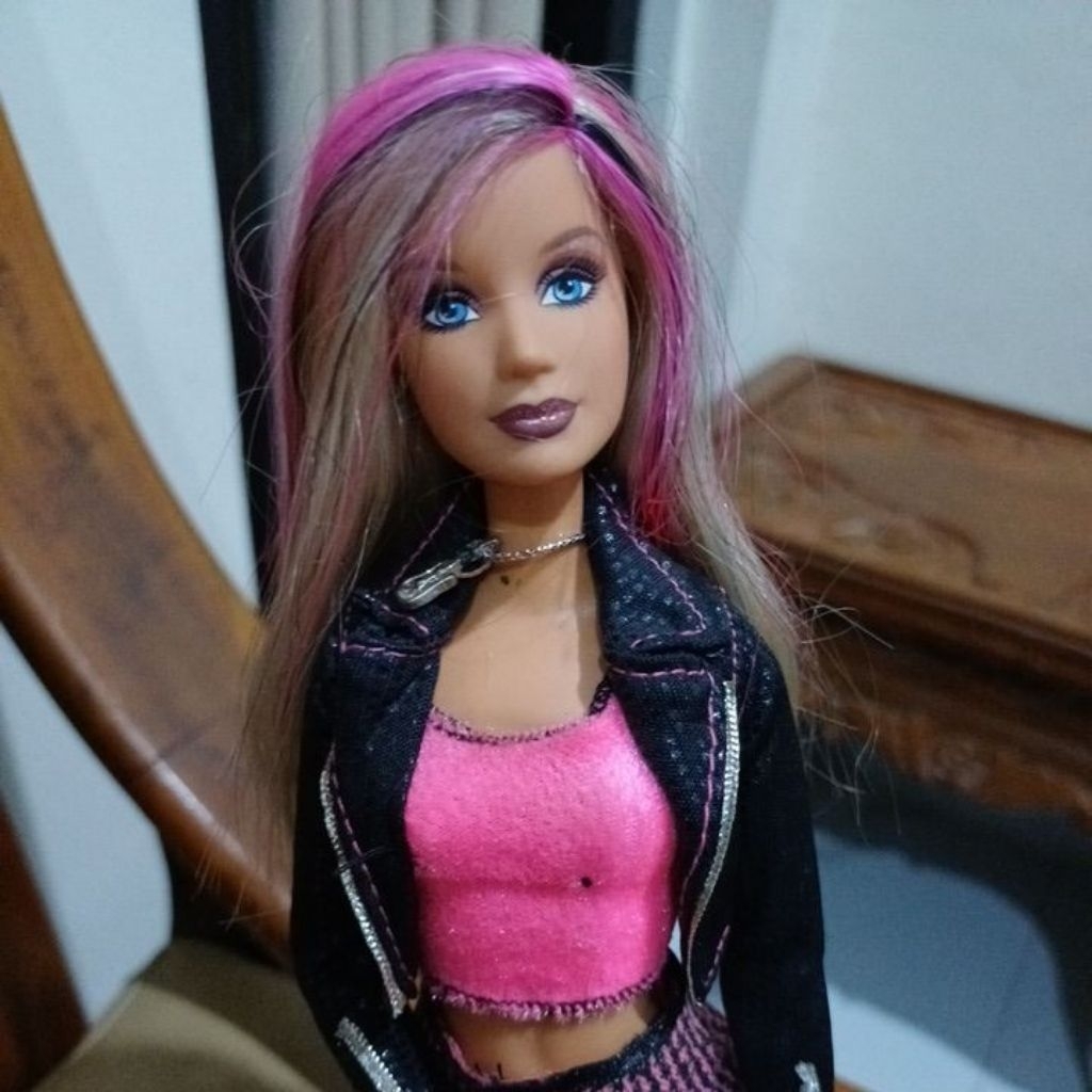 Barbie Fashion fever rock style