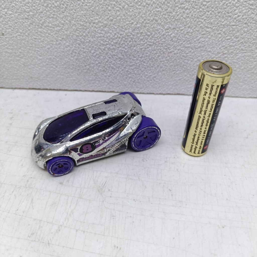 HOTWHEELS MOBIL DIECAST HOT WHEEL VANDETTA