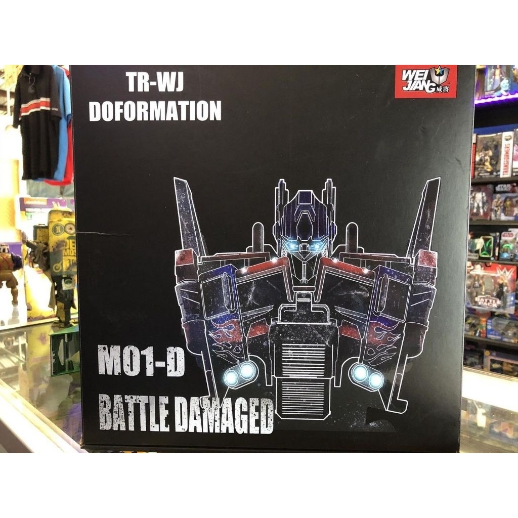 Transformers Wei Jiang M01d Optimus Prime Evasion battle damage