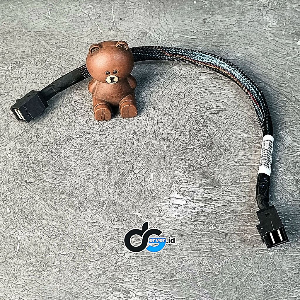 Kabel Mini-SAS HD SFF-8643 to Mini-SAS HD SFF-8643 25cm 00FK817