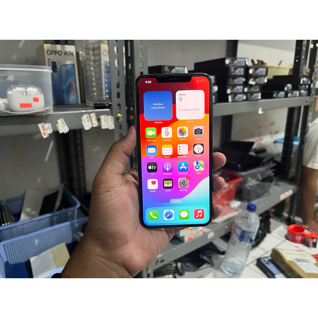 Iphone xs max 256gb ( minus dikit )