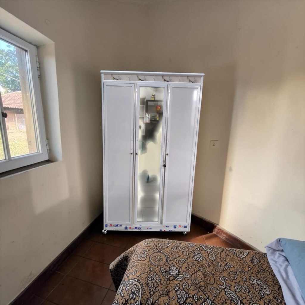 Lemari Pakaian 3 Pintu Kecil Aluminium Kaca