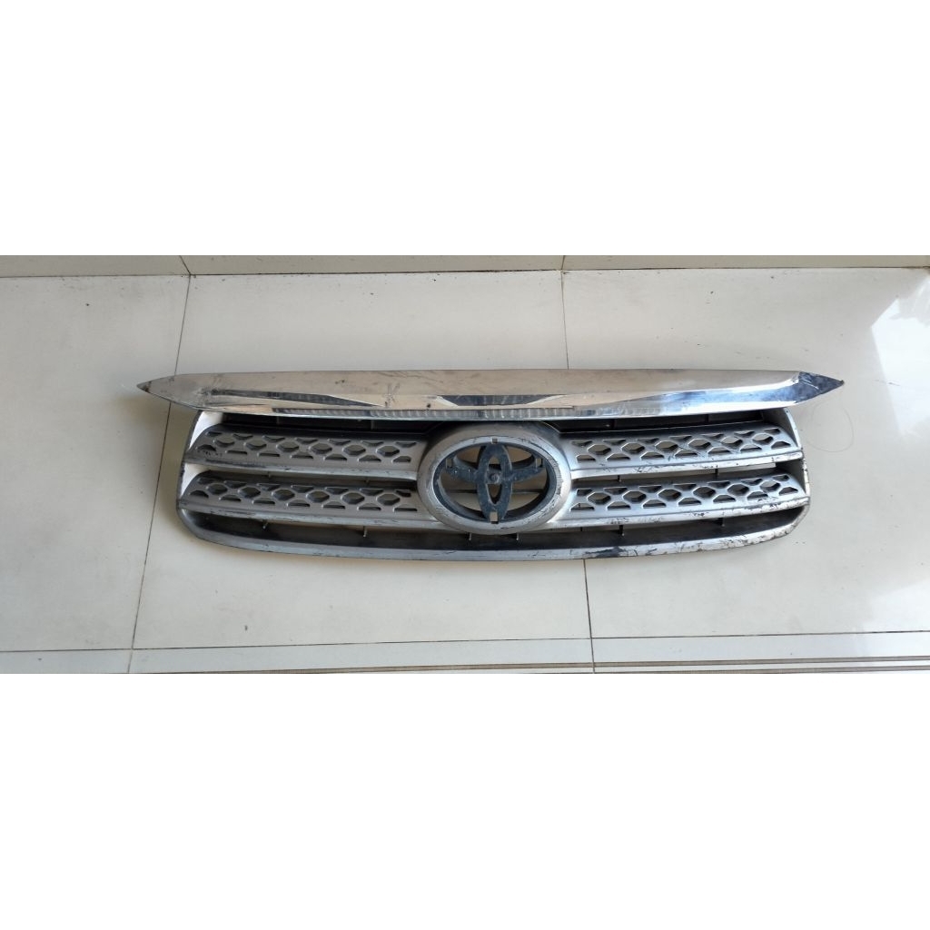 gril grill Toyota Fortuner 2009 2010 2011