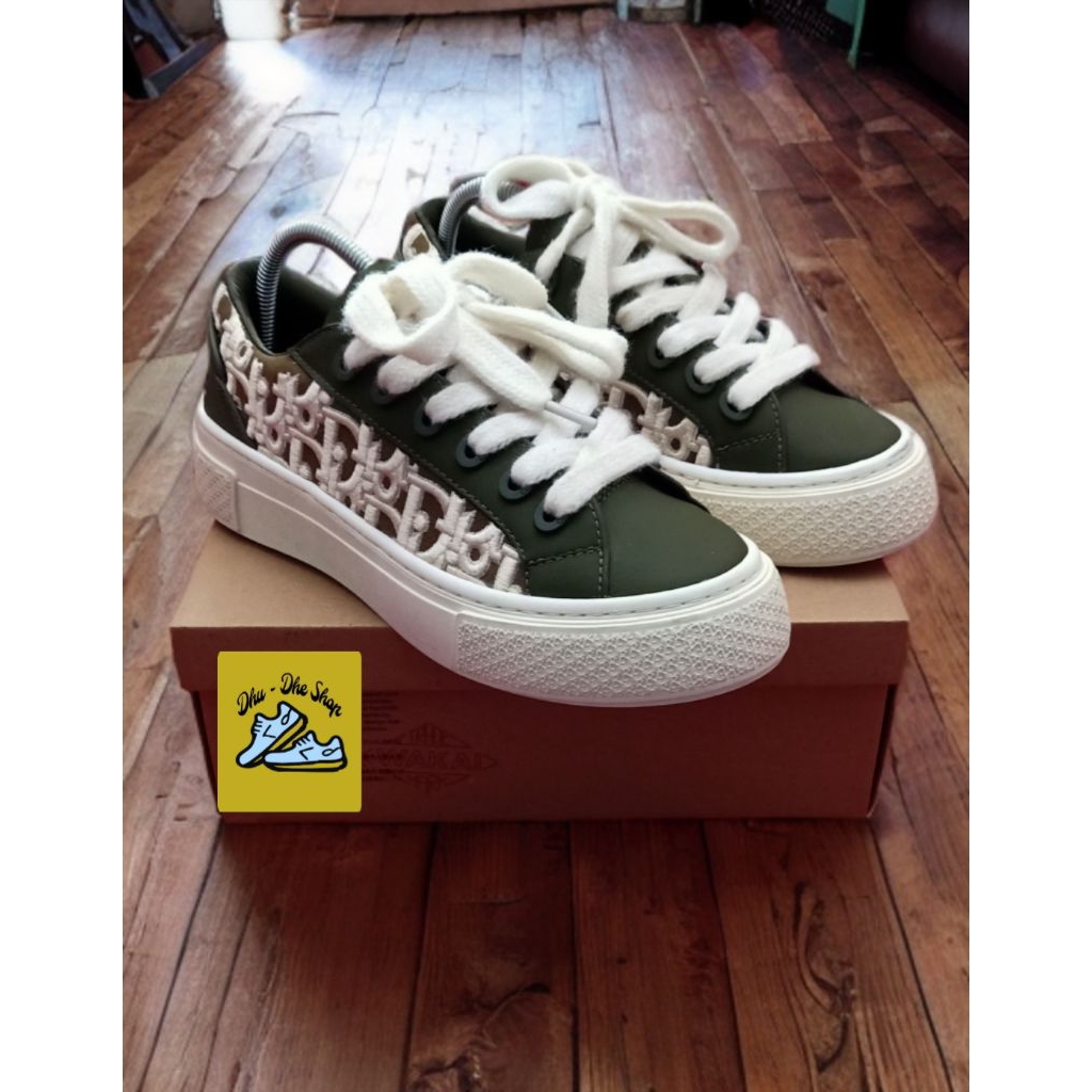 Sepatu sneaker Dior B33 calfskin Oblique size 41 sangat mewah GAMBAR RAJUT Original NEW