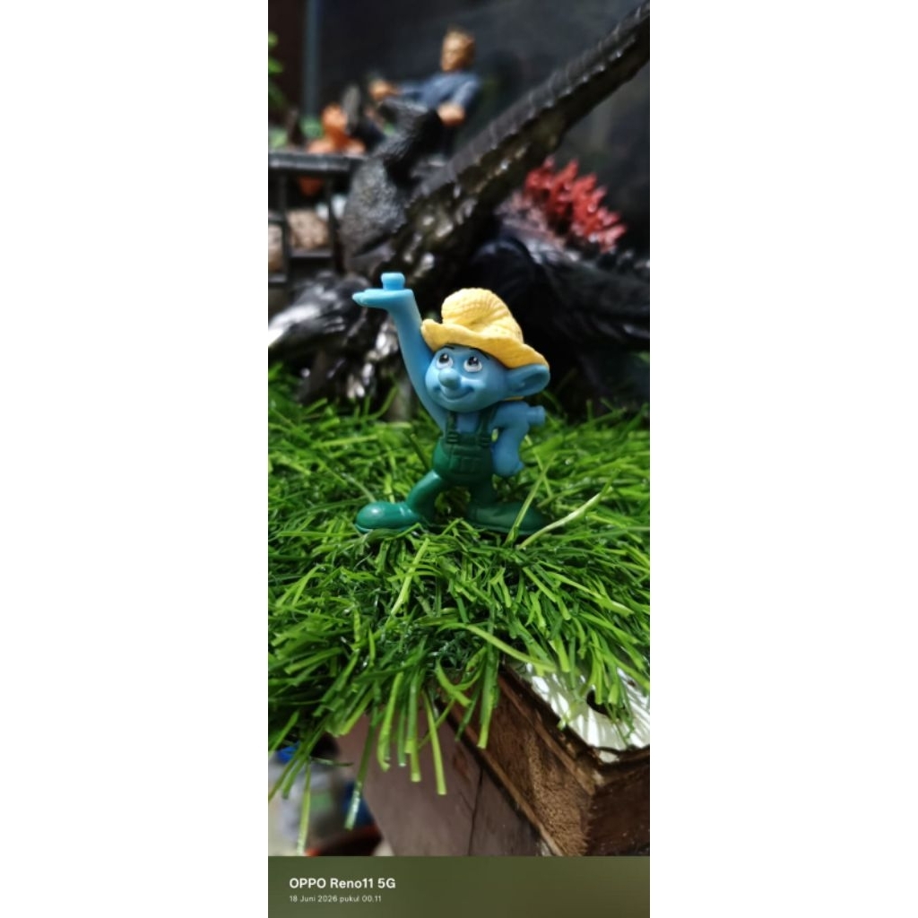 action figure smurf petani(farmer smurf)