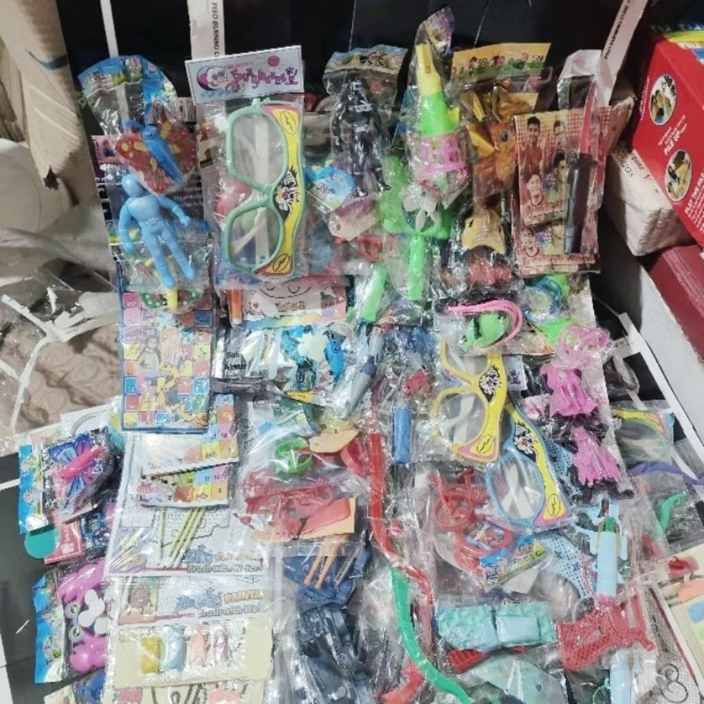 40 pcs MAINAN SIAP JUAL ecer 2000 Mainan layar titip warung