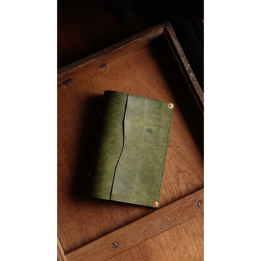 LEATHER RING BINDER PLANNER