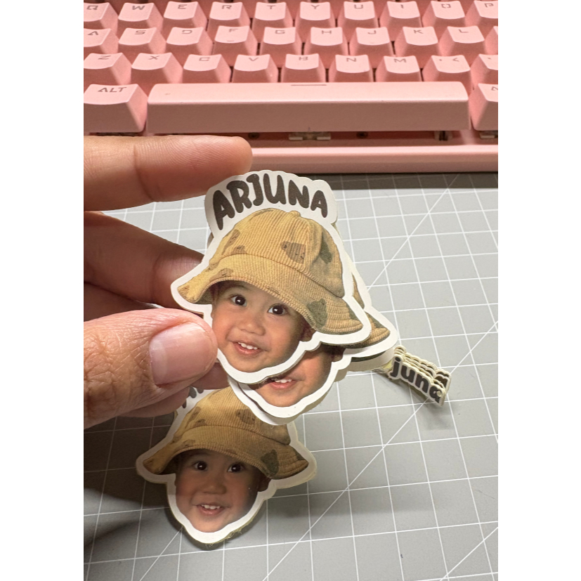 Cetak Stiker Custom Cutting | Cetak Stiker Label Custom | Cetak Stiker Logo Custom | Cetak Stiker Lo