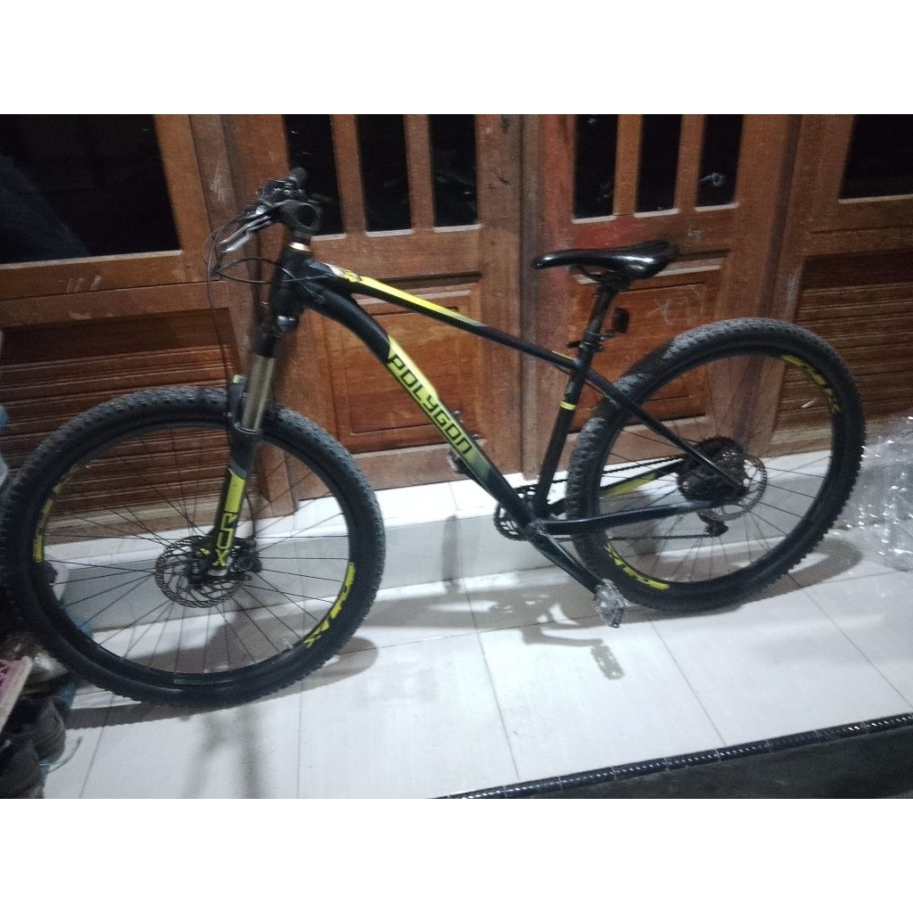sepeda Polygon Xtrada 7