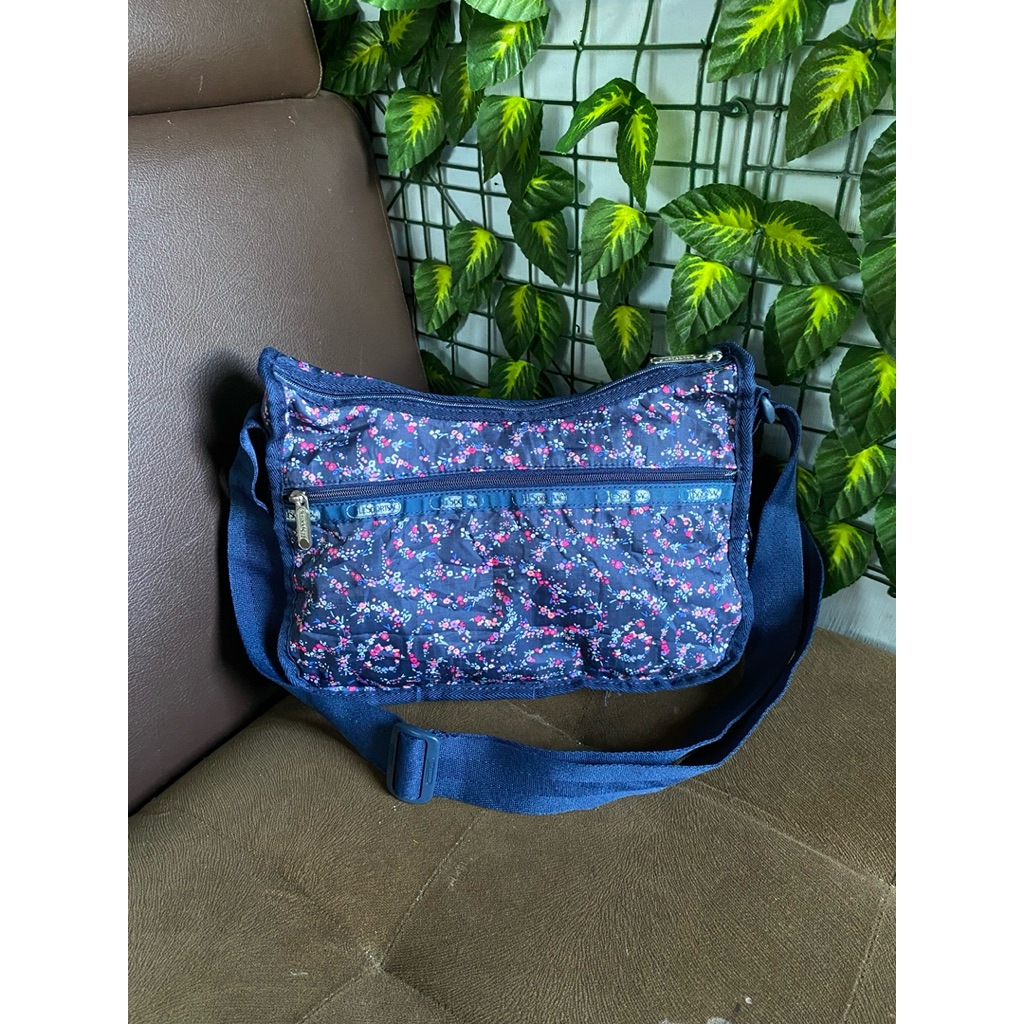 Lesportsac sling bag