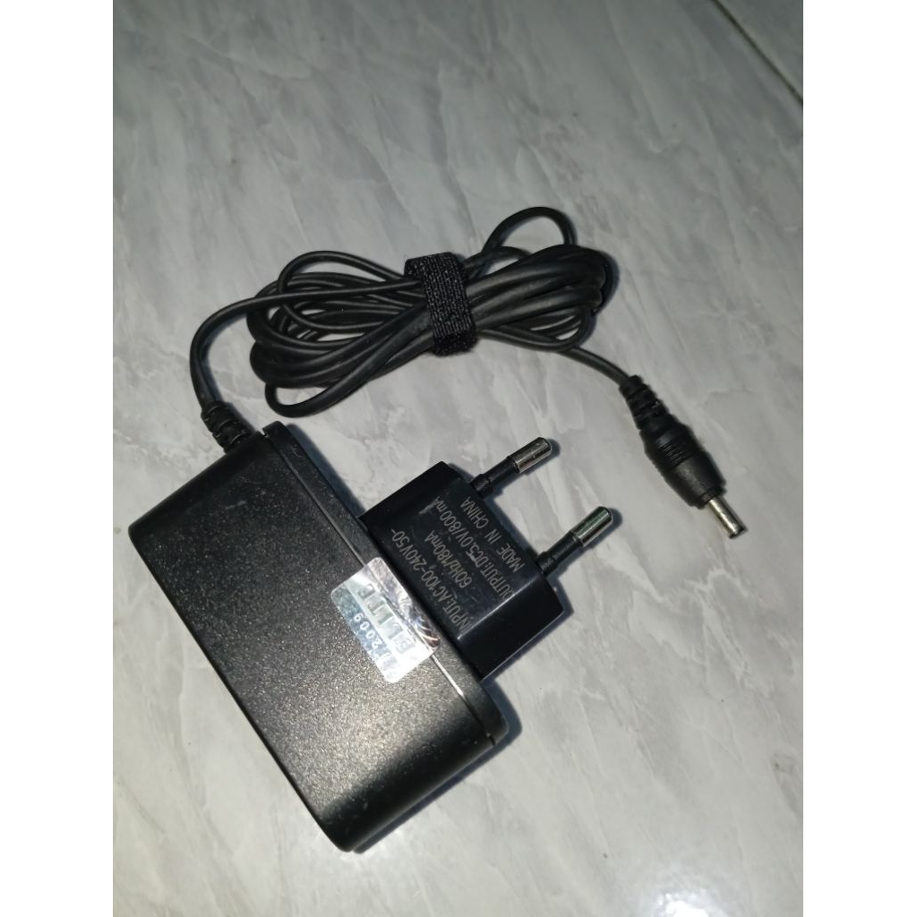 CHARGER/ADAPTOR 5.0V800MA  JACK KECIL 3.5MM