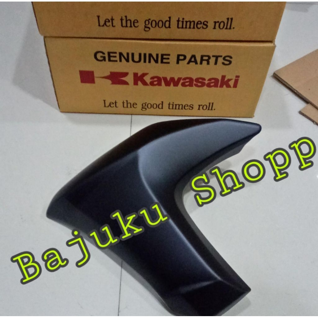COVER SHROUD SAYAP KIRI ER6 ER6N HITAM DOFF