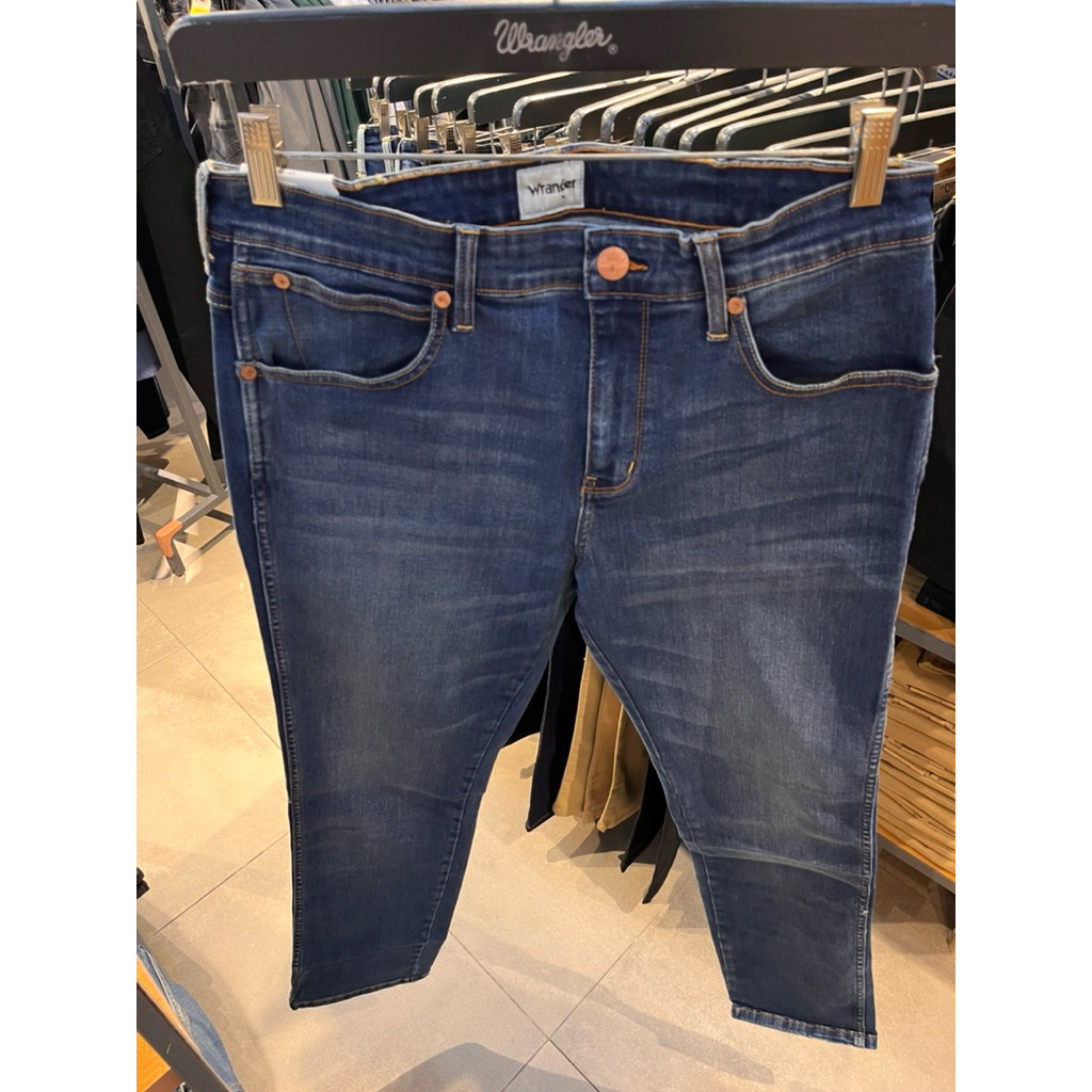 Celana Wrangler (GREENSBORO)