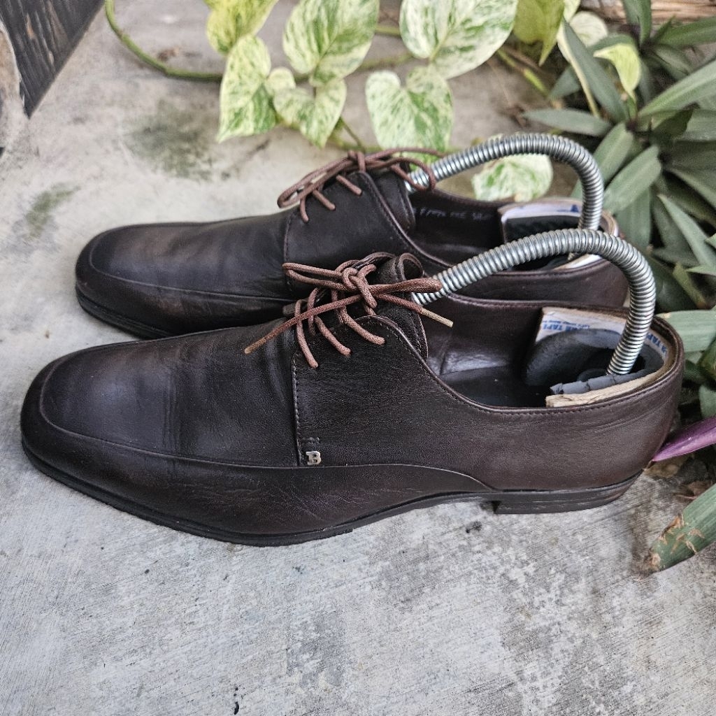 sepatu kulit second bally size 41,5(26,5cm)