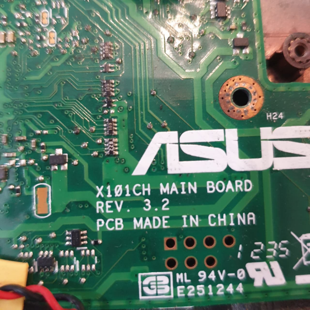 Mainboard / Motherboard / Mobo / Mesin Asus X101CH Intel atom N2600 RAM 2 GB NORMAL TESTED