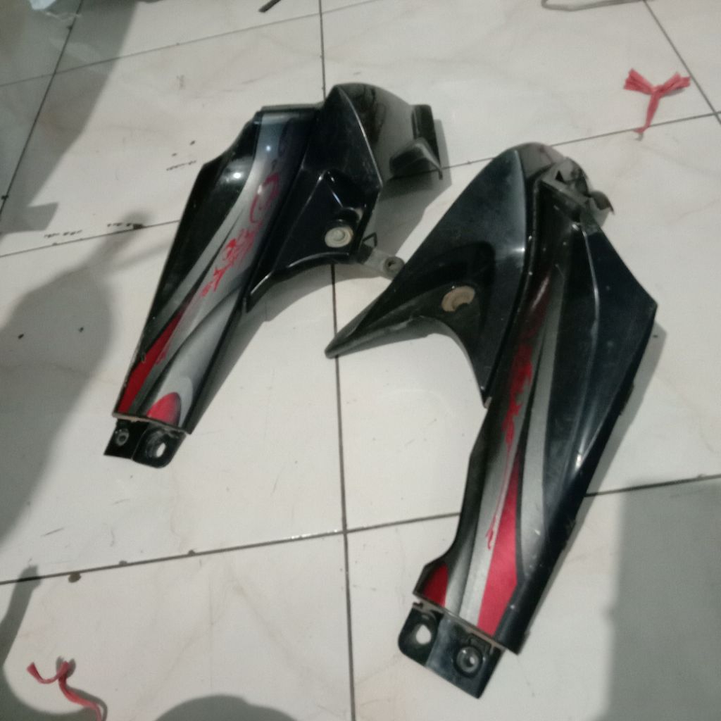 sambungan sayap bawah Jupiter z robot