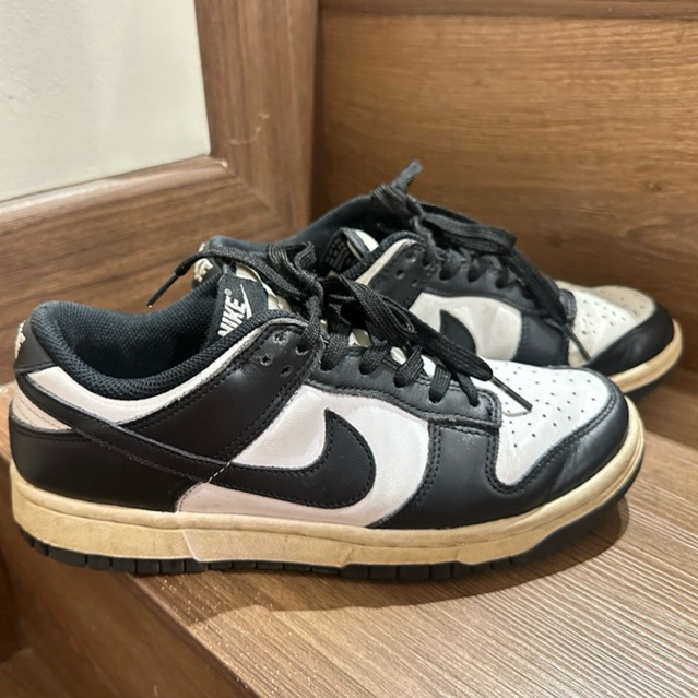Preloved - Nike Dunk Low Panda