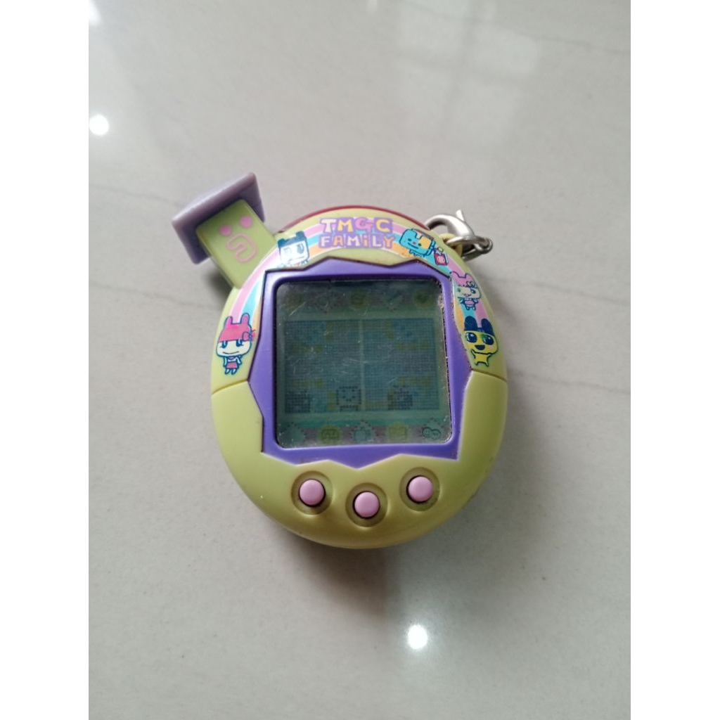 Tamagotchi v5 bandai original 2004