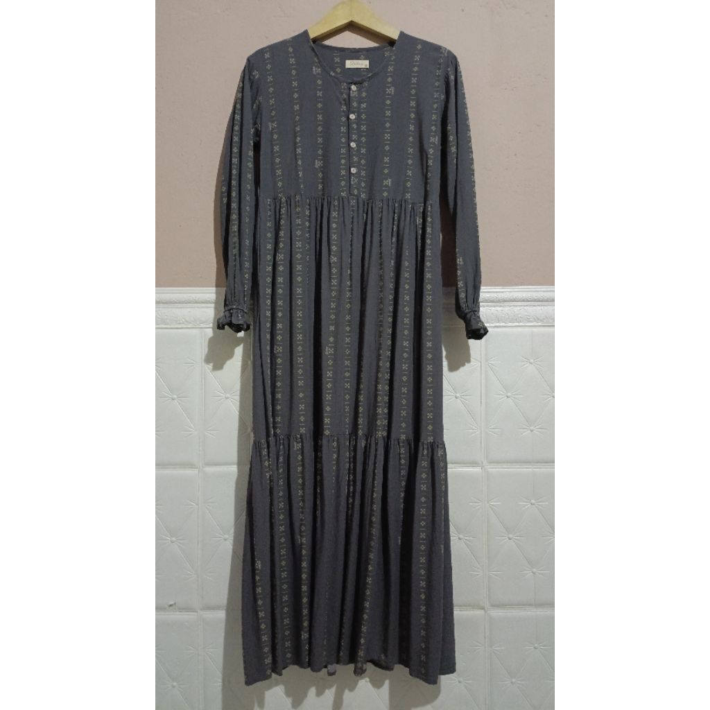 DITSY PRELOVED/DITSY SIZE M/DITSY SECOND/GAMIS BEKAS/SECOND