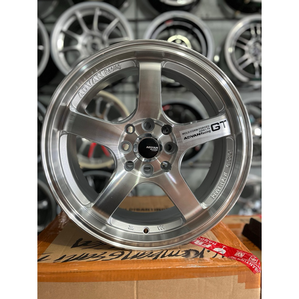 velg advan gt r16 full polish lebar 7 et40 kondisi baru