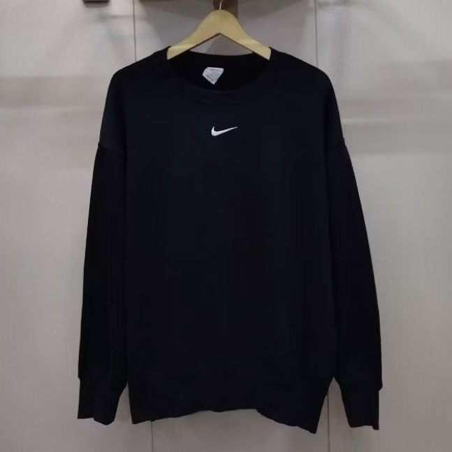 crewneck Nike center