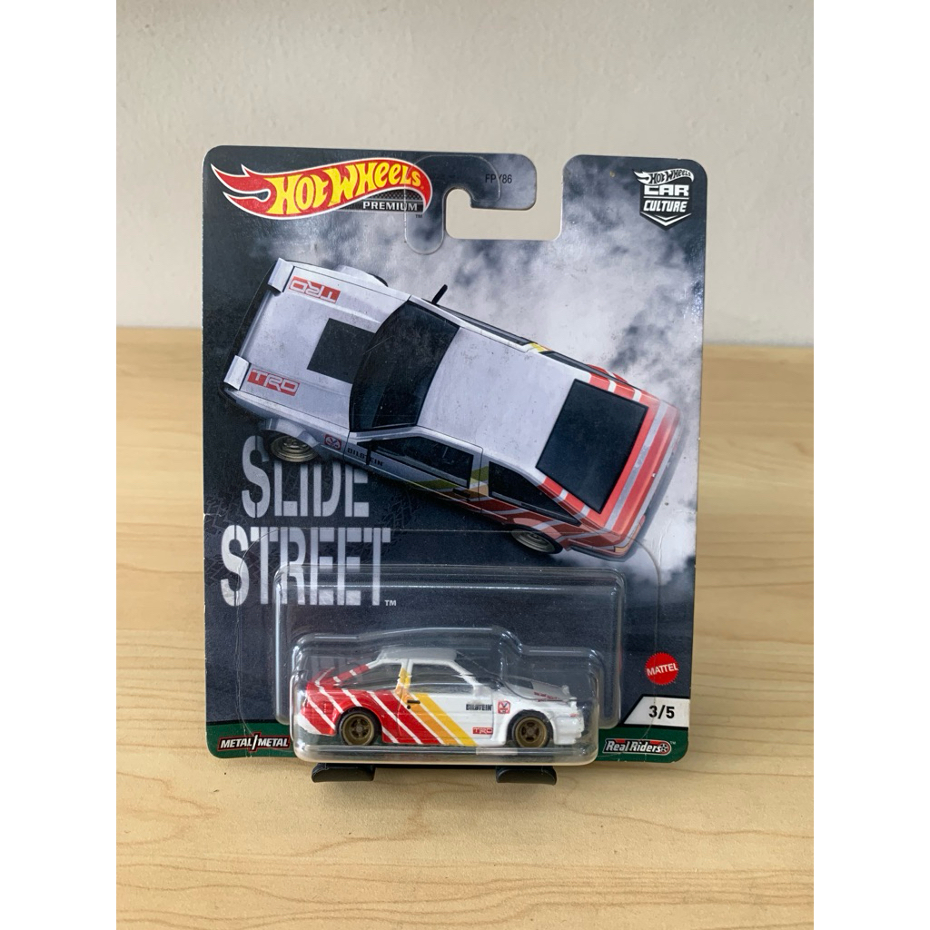 hot wheels toyota ae86 sprinter trueno putih